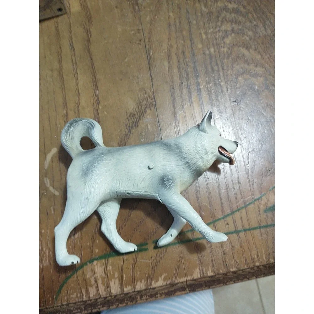 Safari Barking Akita Dog w/ Curled Tail Toy Figure Like Schleich New Battery 7